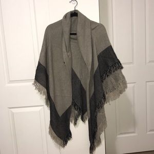 Poncho cardigan